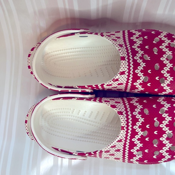 Crocs -men’s Ugly Sweater pattern -size 13 - Picture 4 of 6